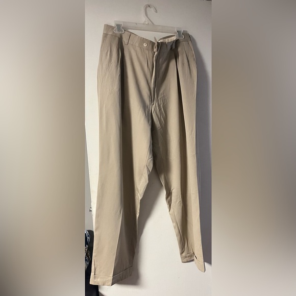 Austin Reed - Picture 2 of 5